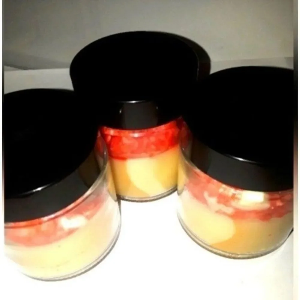 HAND Crafted Frozen Custard dessert candle 4oz